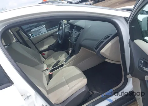 2016 Ford Focus Se z USA, uszkodzony, nr VIN 1FADP3F27GL277833